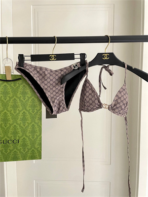 G*u*i swimsuits 38395