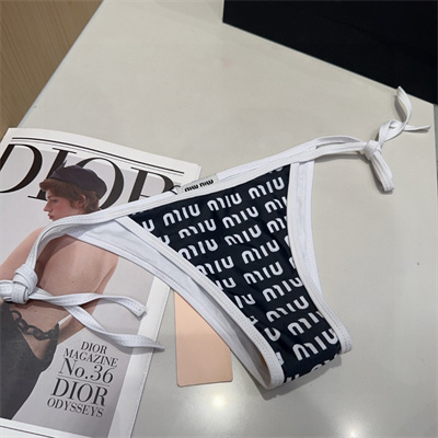 M*um*u swimsuits 38400