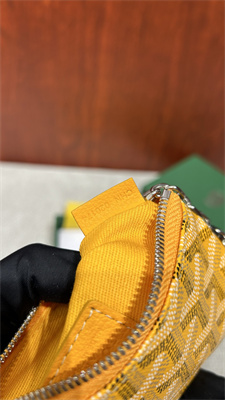 Go*ard key pouch coin purse Go*ardine canvas & chevroches calfskin yellow