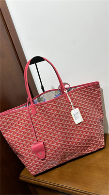 Go*ard saint l0*is gm bag in Go*ardine canvas & chevroches calfskin fuchsia