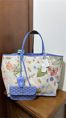 Go*ard saint l0*is gm bag in Go*ardine canvas & chevroches calfskin iris