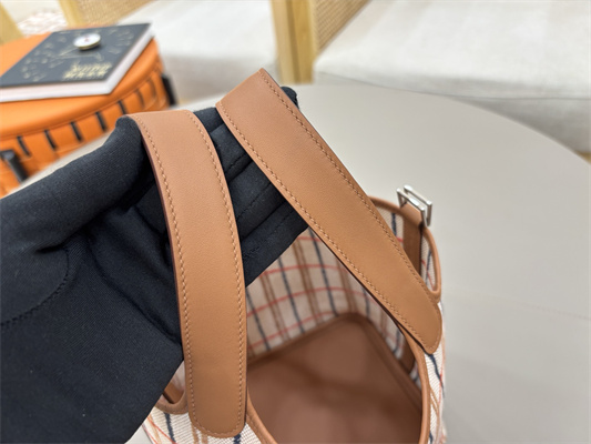 Picotin Lock 18 Bag in H canvas and Swift calfskin with “Couverture Carre” embroidery Gold HS