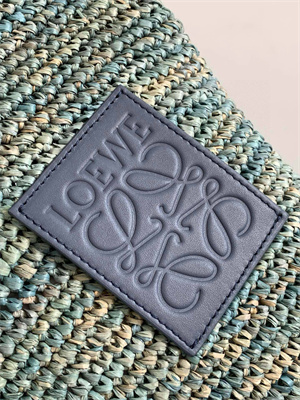 L0ew* slit mini tote bag in raffia &calfskin blue