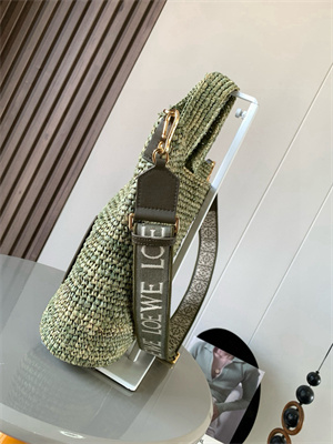 L0ew* slit mini tote bag in raffia &calfskin green