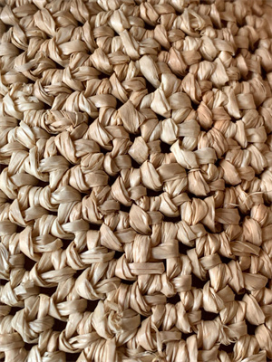 L0ew* slit mini tote bag in raffia &calfskin nature&tan