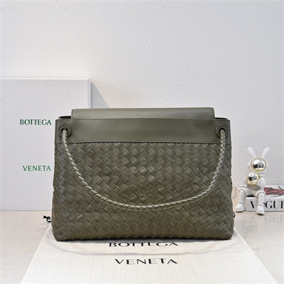 BV Large Andiamo Messenger Bag In Calfskin Mustard