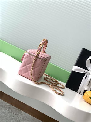 Ch*el vanity with chain grained calfskin& gold-tone metal pink ap4799