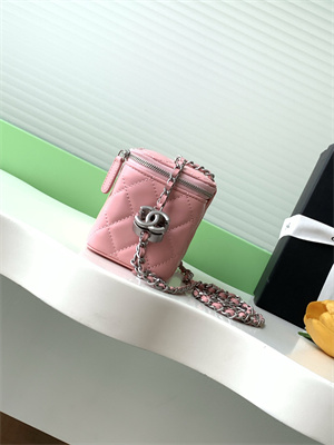 Ch*el vanity case lambskin & silver-tone metal pink ap3940