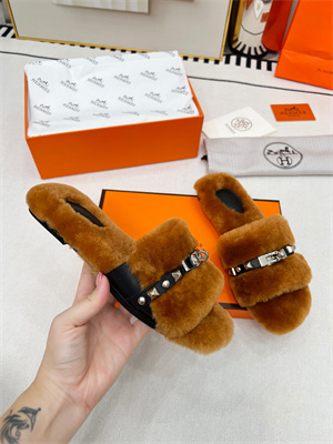 Her.mes Slipper Women 38961