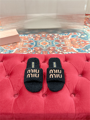 M*um*u slipper women 39002