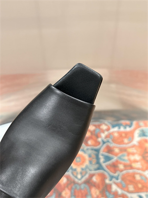 Y*L heeled mule 39006