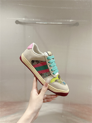 G*u*i sneakers women/men 39008