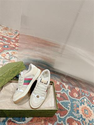 G*u*i sneakers women/men 39015