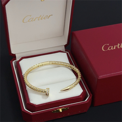 Ca*t*er bracelet 38847