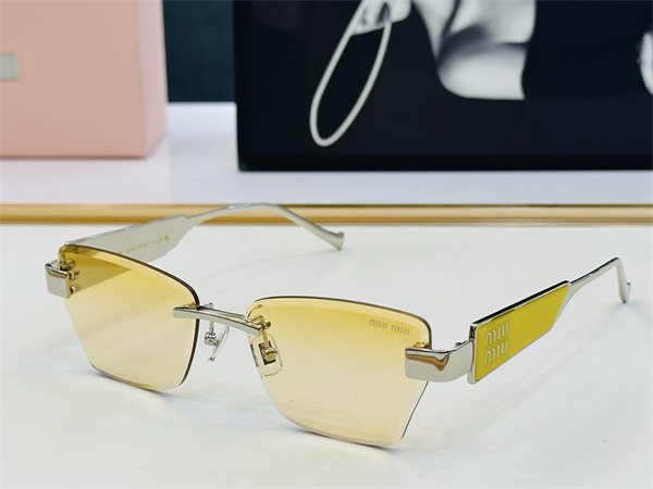 M*um*u sunglasses color options 38902