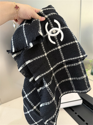 Ch*el wool scarf 38929