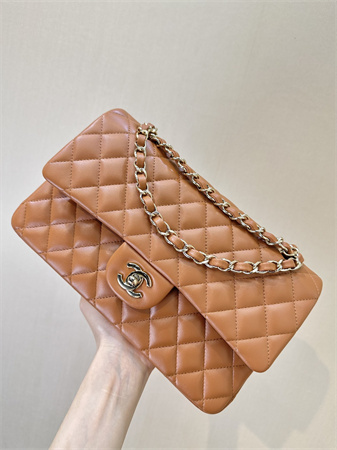 Ch*el medium classic flap bag lambskin gold tone metal caramel color 01112 top