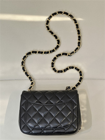 ch*el S*per mini classic flap bag lambskin gold tone metal black 01115 top