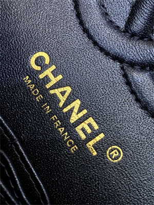 Ch*el small classic flap bag grained calfskin gold tone metal black 01117 top