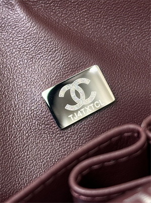 Ch*el medium classic flap bag grained calfskin gold tone metal black 01112 top