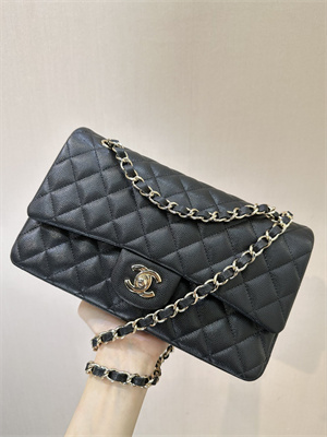 Ch*el medium classic flap bag grained calfskin gold tone metal black 01112 top