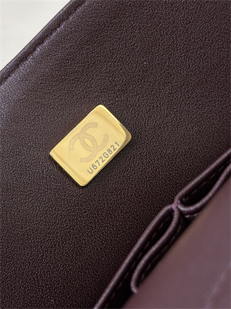 Ch*el medium classic flap bag lambskin gold tone metal black 01112 top