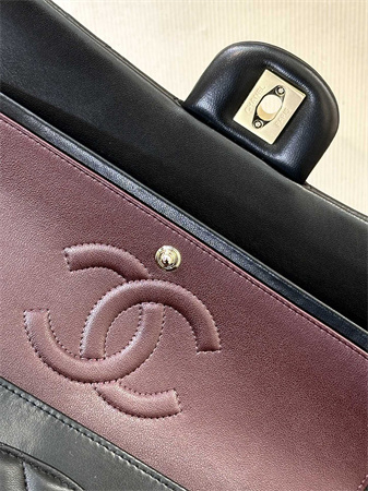 Ch*el medium classic flap bag lambskin gold tone metal black 01112 top