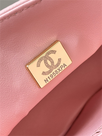 Ch*el mini classic flap bag lambskin gold tone metal sakura pink color 01116 top