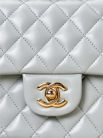 Ch*el medium classic flap bag lambskin gold tone metal baby blue 01112 top