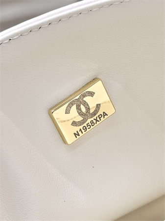 Ch*el medium classic flap bag lambskin gold tone metal white 01112 top