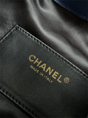 Ch*el 25 medium handbag tweed gold tone metal navy as5311