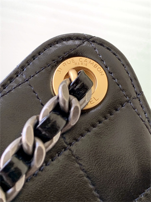 Ch*el 25 medium handbag shinny smooth calfskin gold/silver tone metal black as5311