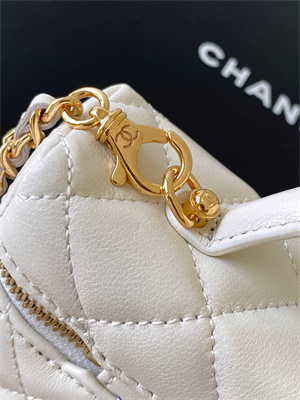 Ch*el vanity with chain shinny lambskin , strass & gold-tone metal white ap4804