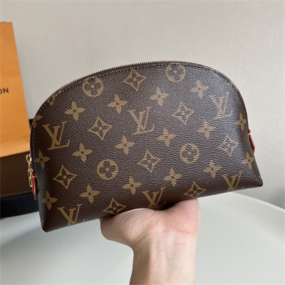 L.V Cosmetic Pouch GM Monogram Canvas M47353