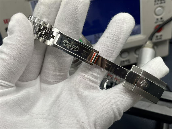 R*l*x men’s watch 38920 top