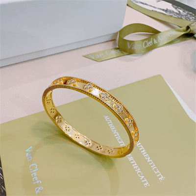 V*N CL*F & arpels bracelet 39084