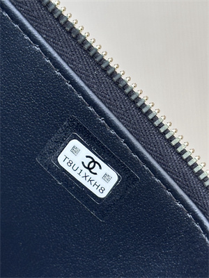 Ch*el long vanity with chain grained calfskin & gold-tone metal black ap4933 top