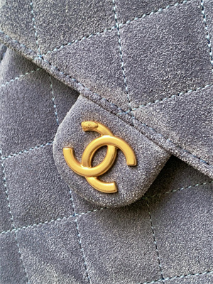 Ch*el 25 medium handbag suede gold tone metal blue as5311