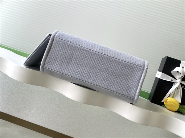 Ch*el deauville small shopping bag mixed fibers gold tone metal lt grey as3257