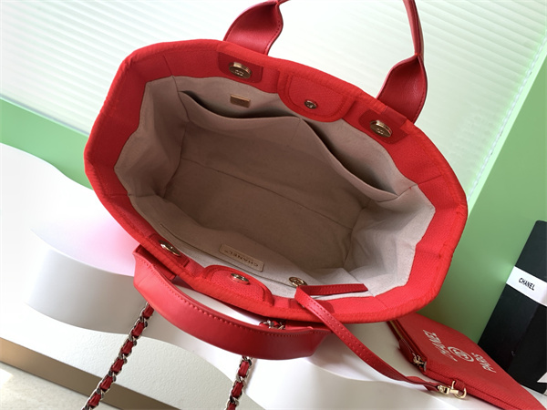 Ch*el deauville small shopping bag mixed fibers gold tone metal red as3257