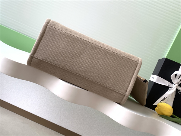 Ch*el deauville small shopping bag mixed fibers gold tone metal beige as3257