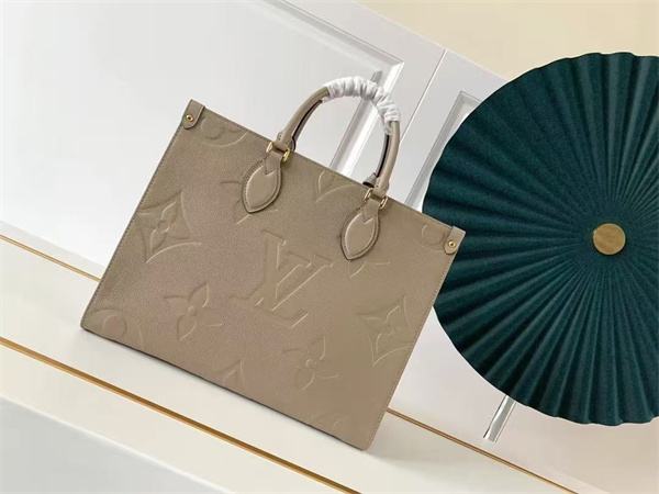 L.V ONTHEGO MM Monogram Empreinte Leather Turtledove M45607