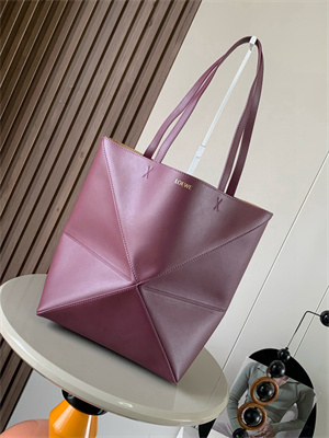 L0ew* medium puzzle fold tote in shinny calfskin