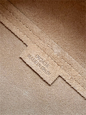 L0ew* medium puzzle fold tote in shinny calfskin