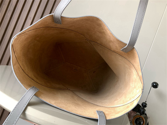 L0ew* medium puzzle fold tote in shinny calfskin