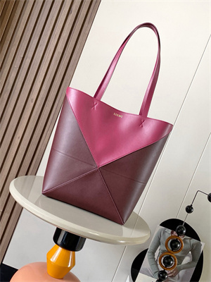 L0ew* medium puzzle fold tote in shinny calfskin