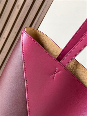 L0ew* medium puzzle fold tote in shinny calfskin