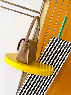 y.s.l solferino small in box Sa**t Lau*nt lt hazelnut color