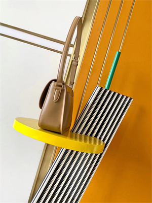 y.s.l solferino medium in box Sa**t Lau*nt lt hazelnut color